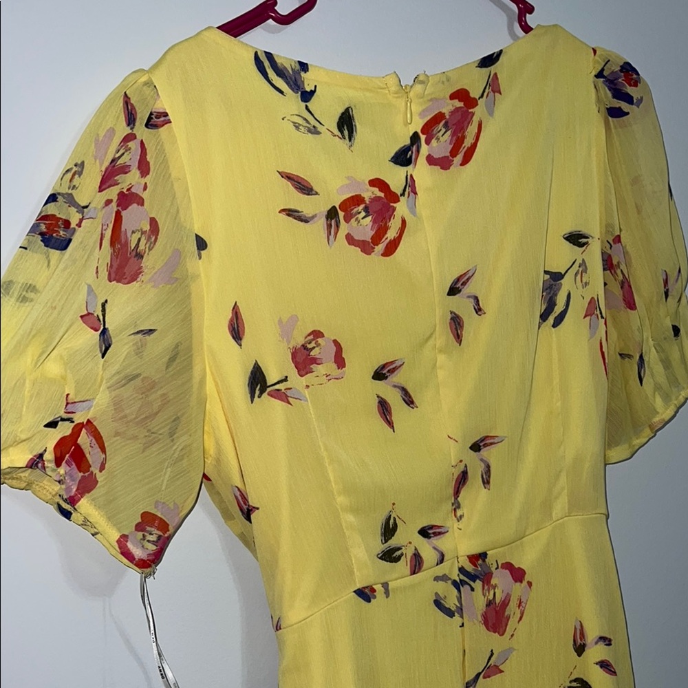 NWOT- Floral Yellow Dress - Picture 4 of 4